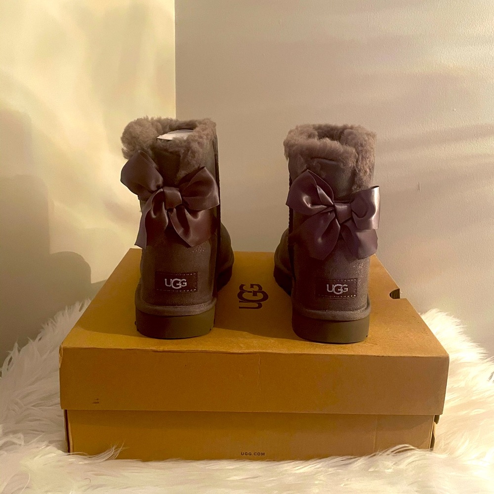 UGG Gray Ankle Boots - Picture 3 of 3